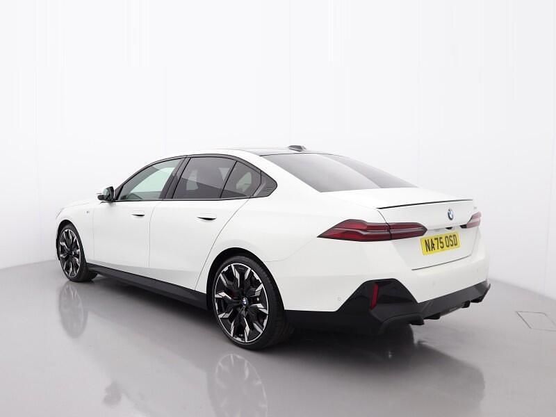 Used BMW 520 M Sport 205 HP (150 kW) 2025 White