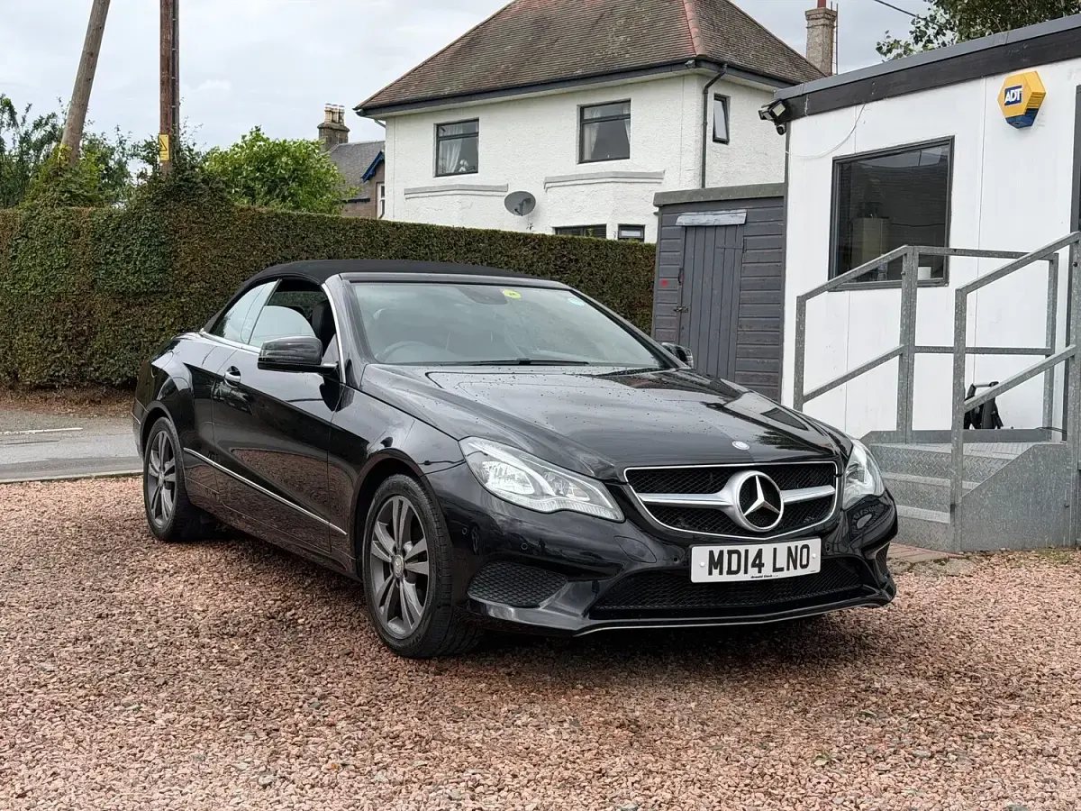 Used Mercedes E220 SE 170 HP (125 kW) 2014 Black Cabriolet