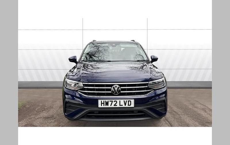 Used VW Tiguan Allspace Life 150 HP (110 kW) 2022 Blue SUV