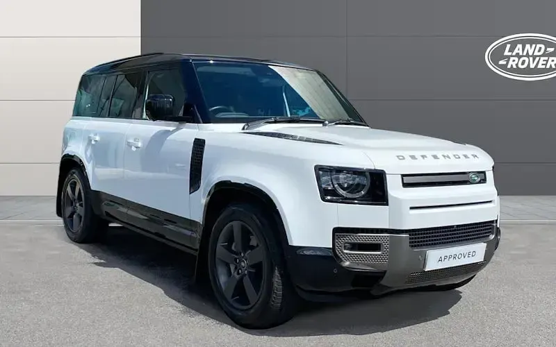 Used Land Rover Defender HSE Dynamic 404 HP (297 kW) 2024 SUV