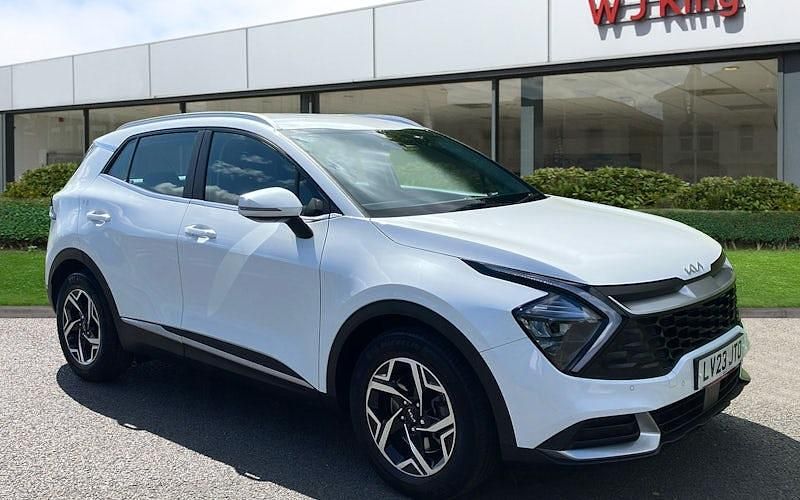 White Used 2023 Kia Sportage SUV | £20,060 (Super price) - Image 1/3