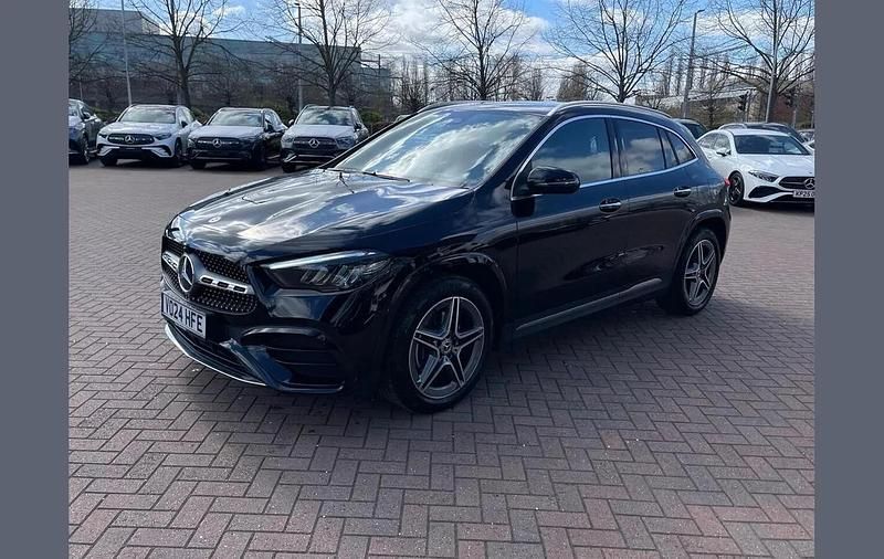 Used Mercedes GLA200 Executive 161 HP (118 kW) 2024 Black SUV