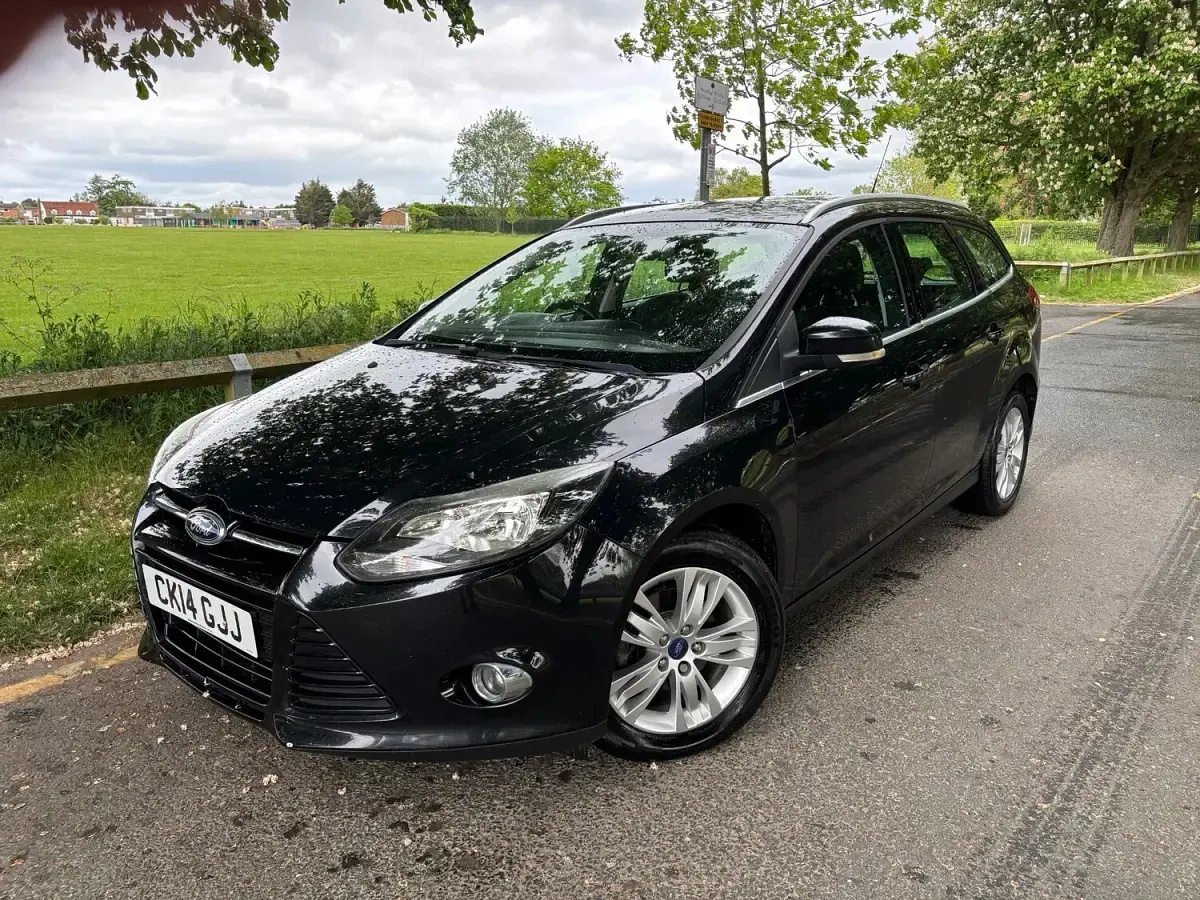 Used Ford Focus Titanium 115 HP (84 kW) 2014 Black Estate