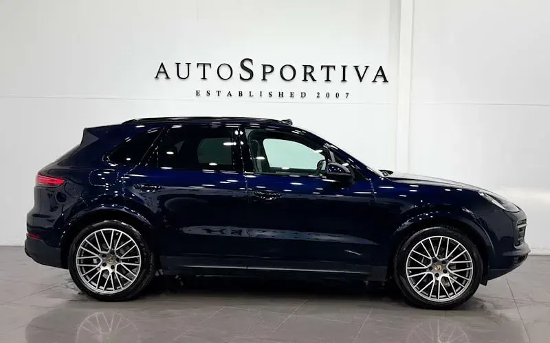 Used Porsche Cayenne Platinum Edition 340 HP (250 kW) 2022 Blue SUV
