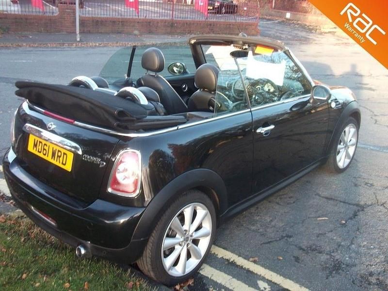 Usado Mini Cooper D Cabriolet 112 CV (82 kW) 2011 Negro Descapotable
