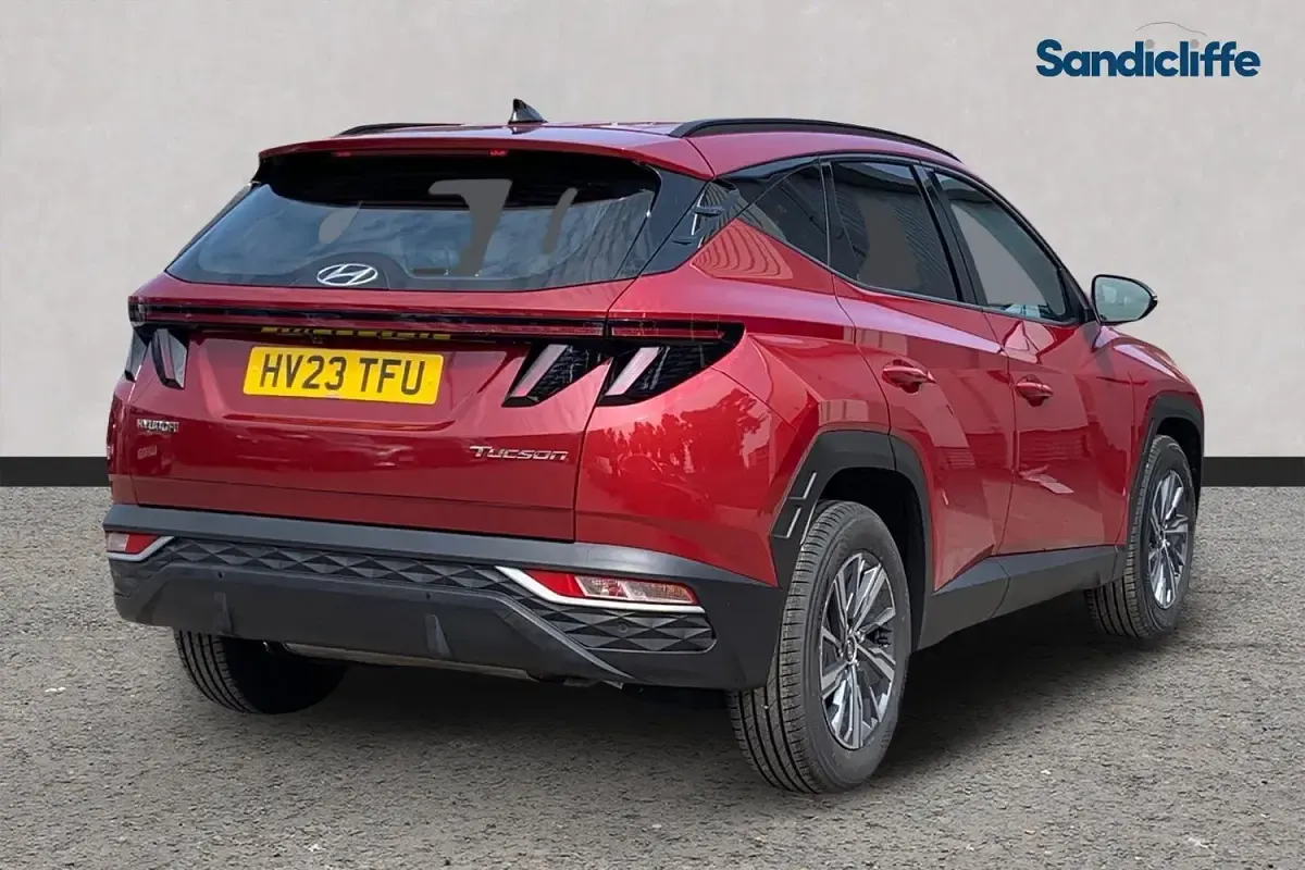 Used Hyundai Tucson SE 150 HP (110 kW) 2023 Red SUV
