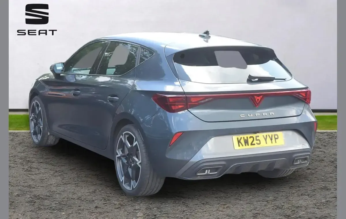 Used Cupra Leon 147 HP (108 kW) 2025 Grey Hatchback