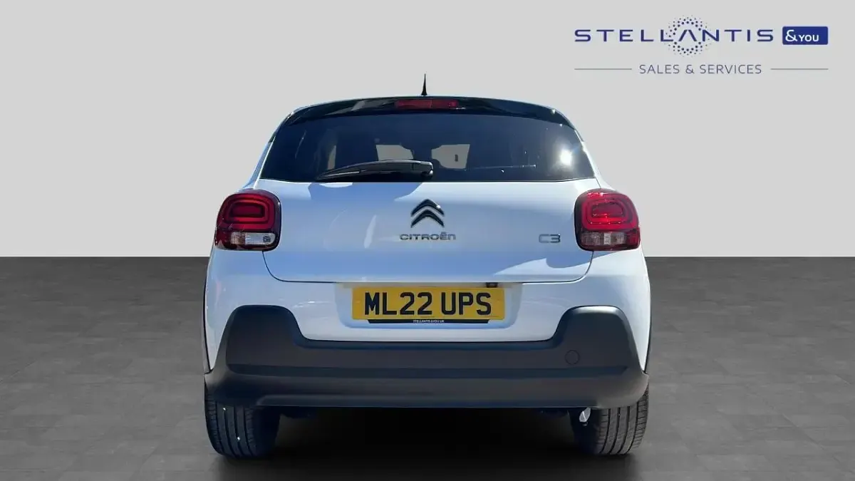 Begagnad Citroën C3 PureTech 82 HK (60 kW) 2022 Vit Halvkombi