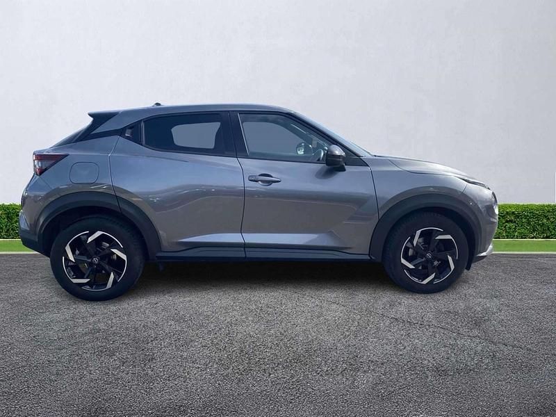 Used Nissan Juke N-Connecta 114 HP (83 kW) 2023 Grey SUV