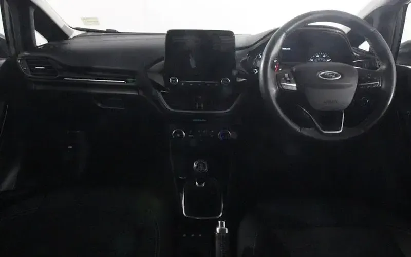 Used Ford Fiesta Zetec 101 HP (74 kW) 2017 Grey Hatchback