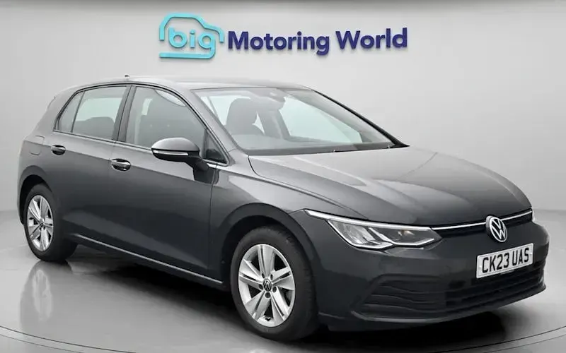 Used VW Golf VIII Life 150 HP (110 kW) 2023 Hatchback
