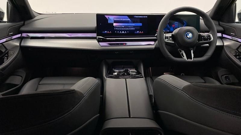 Used BMW 530e M Sport 295 HP (216 kW) 2025 Black