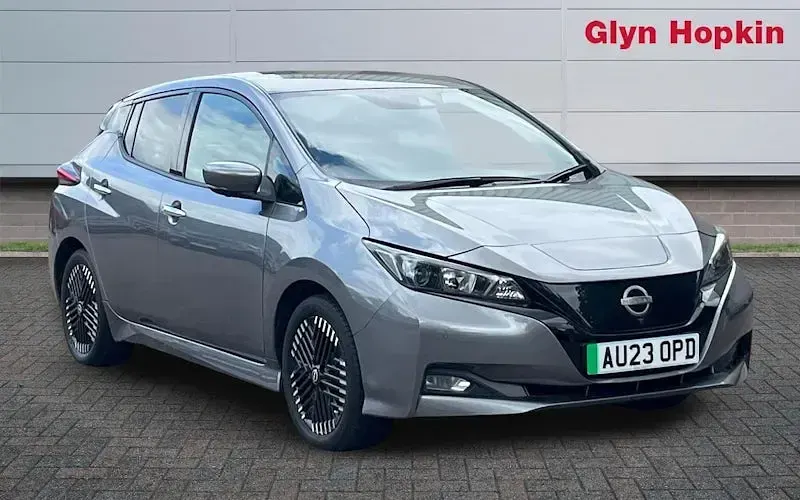 Used Nissan Leaf N-Connecta 110 kW (150 HP) 2025 Hatchback