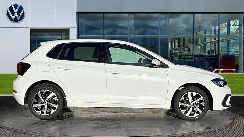Used VW Polo Match 95 HP (69 kW) 2025 Pure white Hatchback