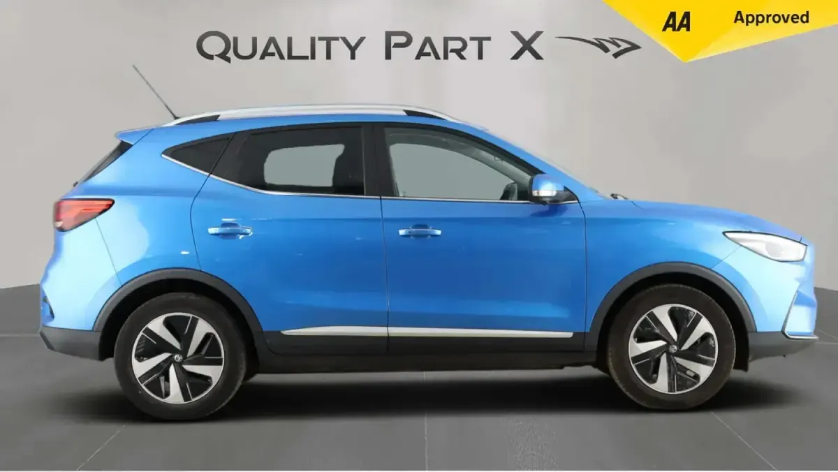 Käytetty MG ZS Trophy 114 kW (156 HP) 2022 Sininen Katumaasturi
