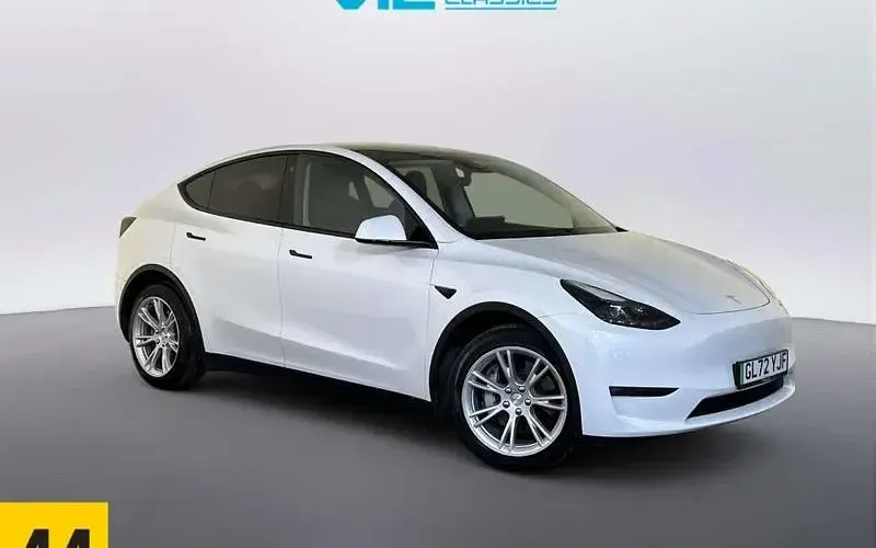 Used Tesla Model Y Long Range AWD 286 kW (389 HP) 2025 SUV