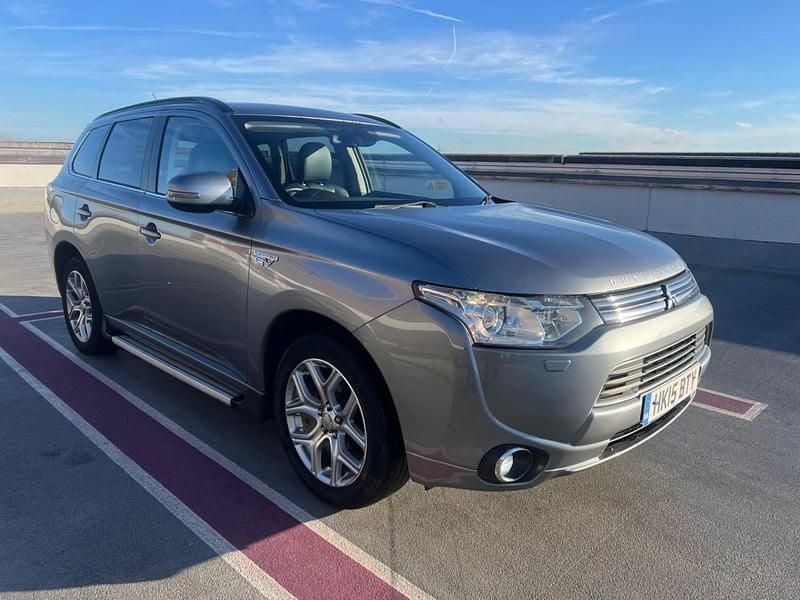 Used Mitsubishi Outlander P-HEV 2015 Grey Estate