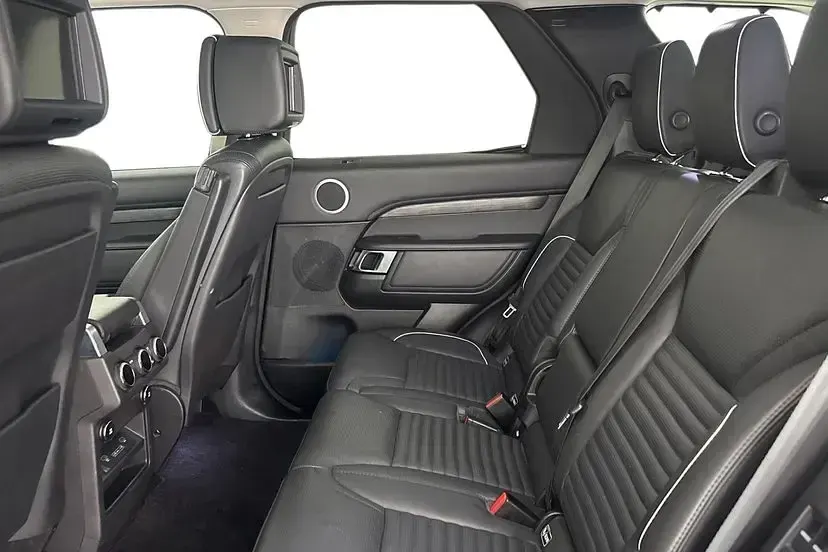 Used Land Rover Discovery HSE Luxury 306 HP (225 kW) 2020 Santorini black SUV