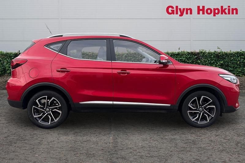 Used MG ZS Exclusive 2021 Red Hatchback