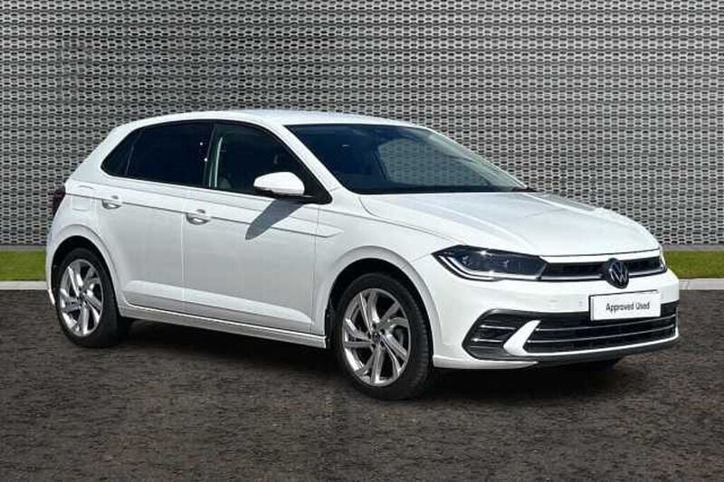Used 2024 VW Polo Style | £18,715 (Fair price) - Image 1/4