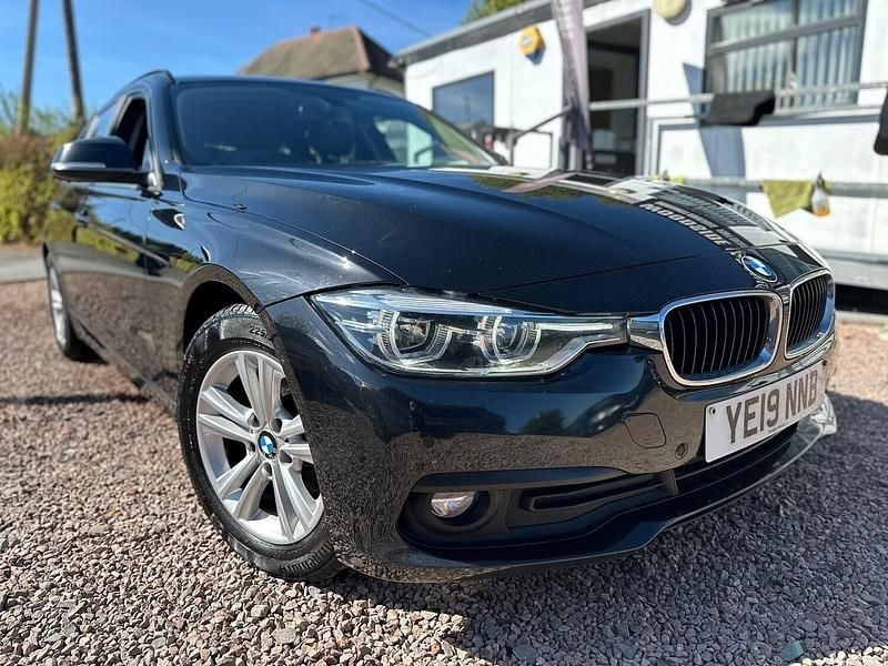 Black Used 2019 BMW 318 Performance Estate | £10,995 (Super price) - Image 1/4