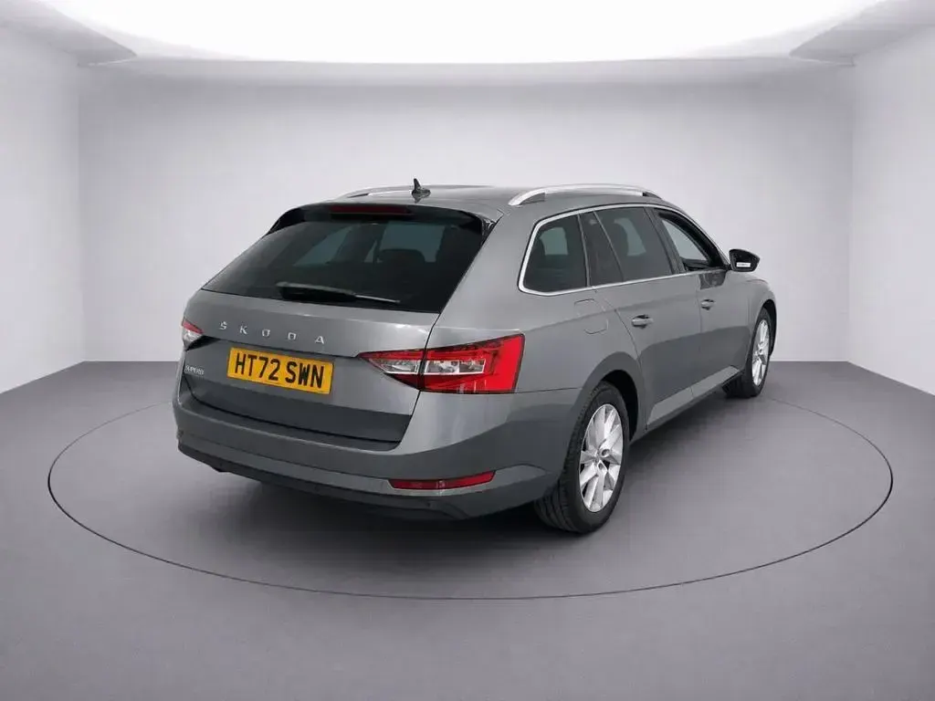 Used Skoda Superb SE Technology 150 HP (110 kW) 2023 Grey Estate