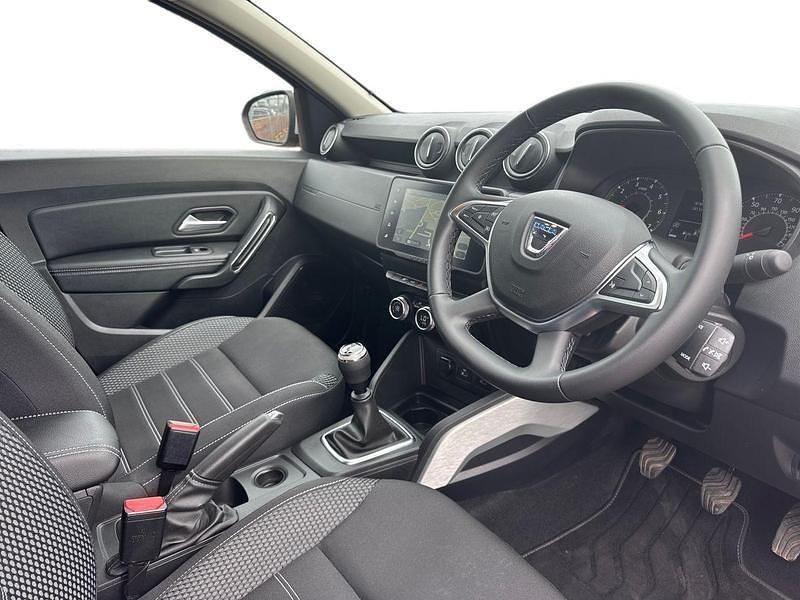 Used Dacia Duster Prestige 100 HP (73 kW) 2022 Orange SUV
