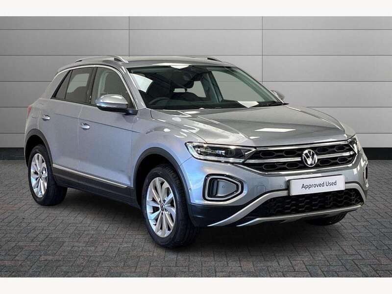 Pyrite silver Used 2024 VW T-Roc Style SUV | £24,390 (Fair price) - Image 1/4