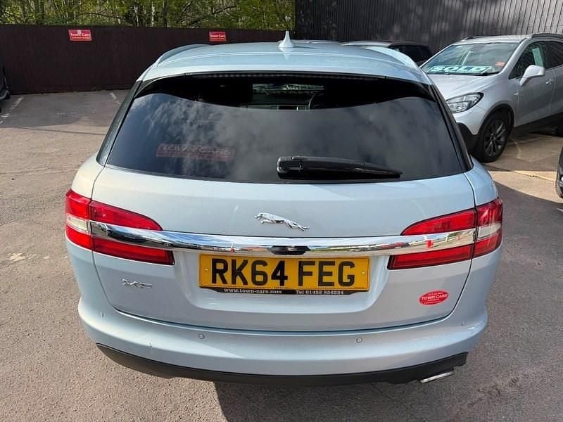 Second-hand Jaguar XF Luxury 2014 Argintiu Break