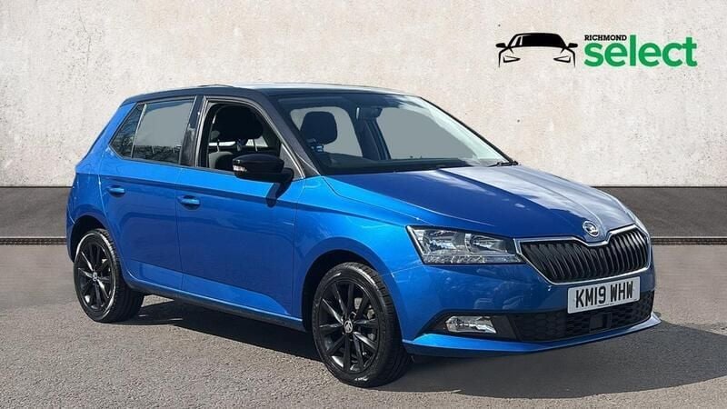 Used Skoda Fabia Colour Edition 75 HP (55 kW) 2019 Blue Hatchback