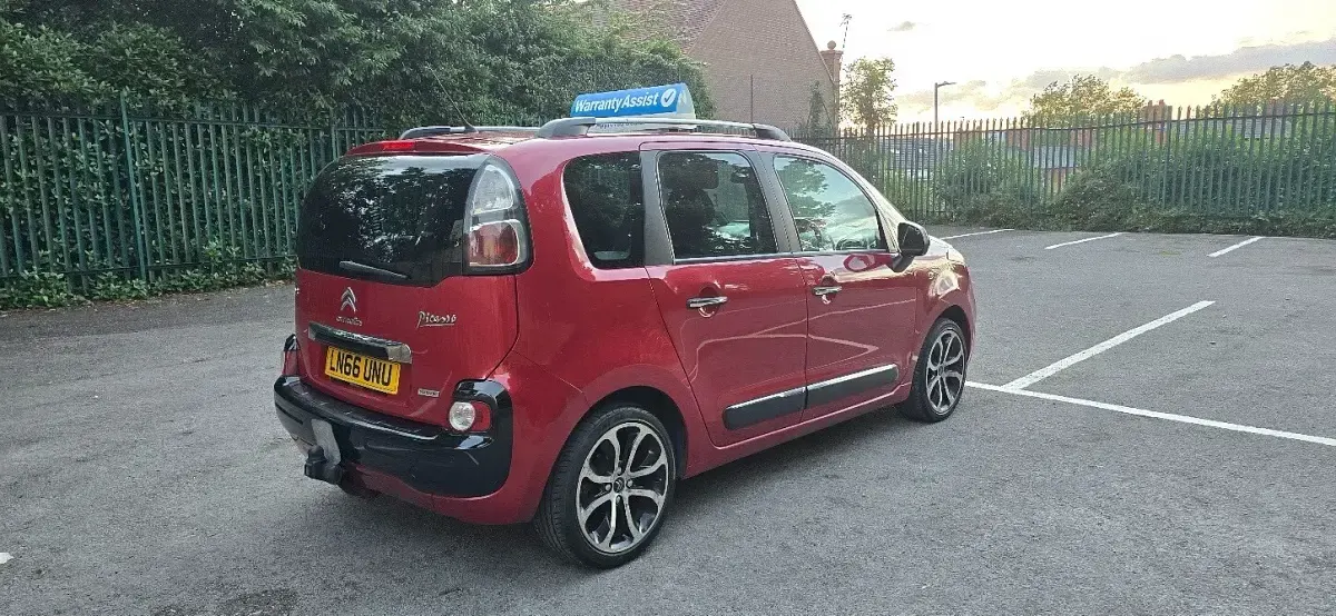 Used Citroën C3 Picasso Platinum 2016 Red MPV