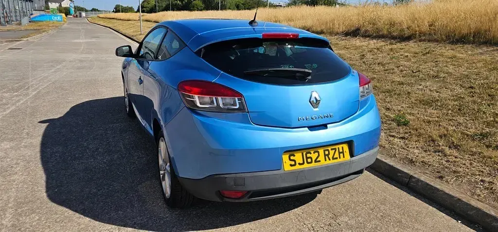 Used Renault Mégane Coupé Dynamique 2012 Metallic electric blue Coupe