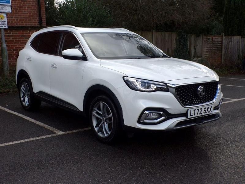 White Used 2022 MG HS Exclusive SUV | £15,390 (Good price) - Image 1/4