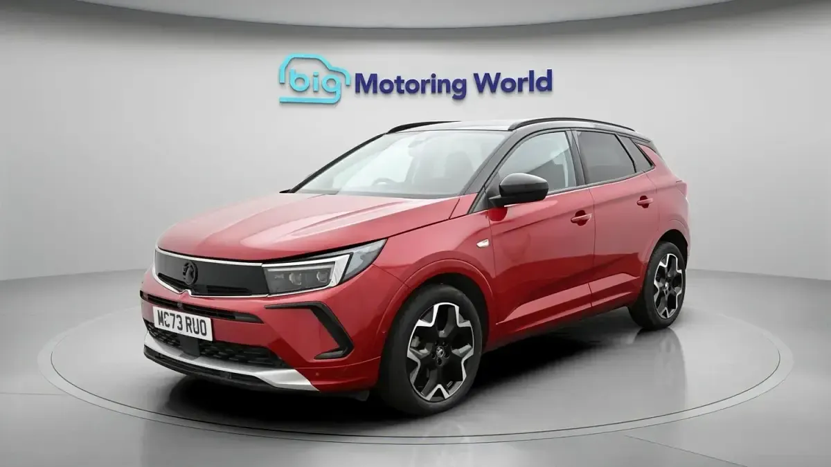 Used Vauxhall Grandland X Ultimate 131 HP (96 kW) 2023 Red SUV
