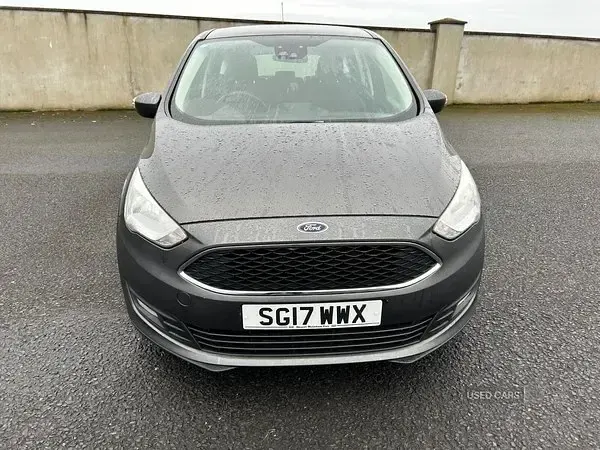 Usado Ford C-MAX Zetec 120 HP (88 kW) 2017 Cinzento Monovolume