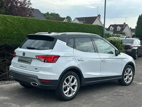 Used Seat Arona FR 110 HP (80 kW) 2023 White SUV