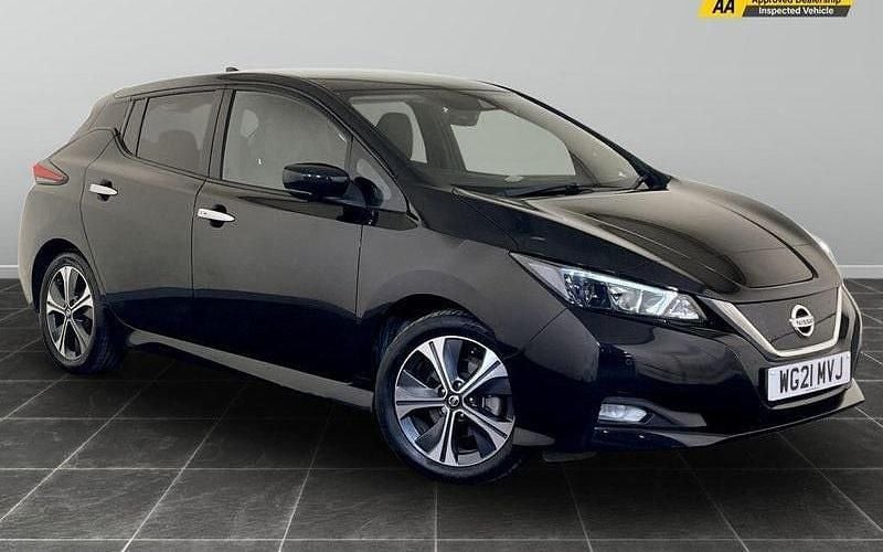 Black Used 2021 Nissan Leaf Hatchback | £8,795 (Fair price) - Image 1/2