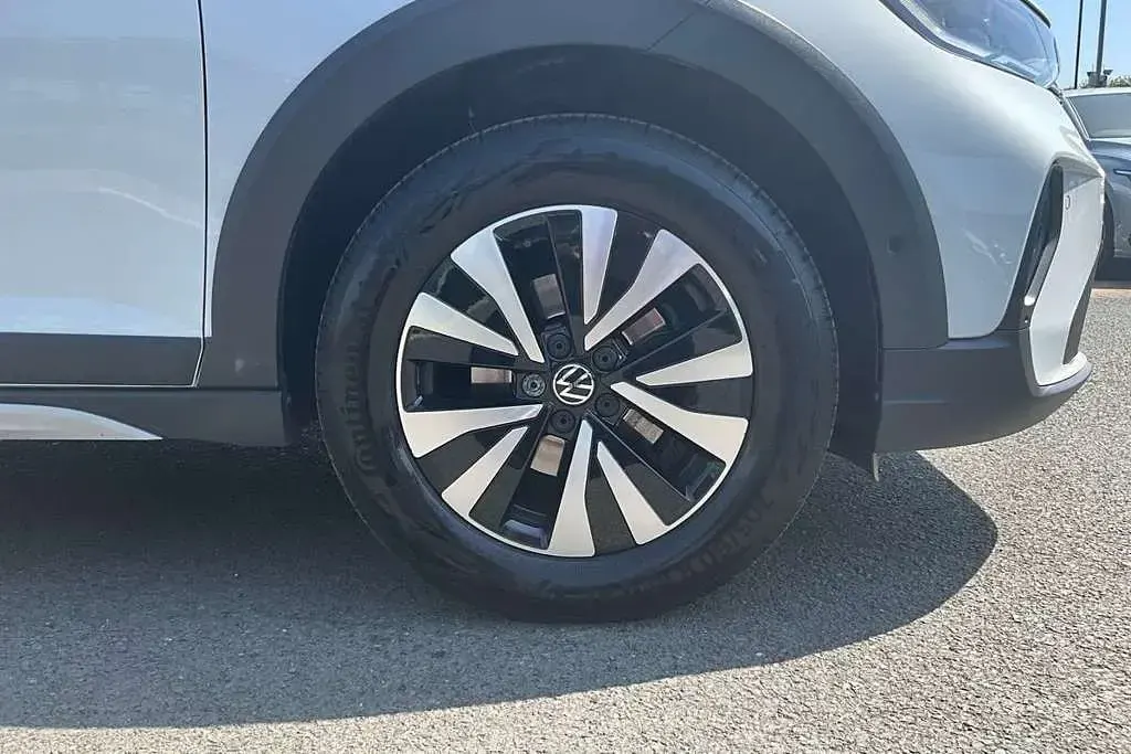 Used VW Taigo Life 110 HP (80 kW) 2023 White SUV