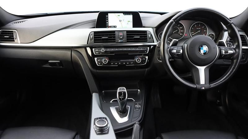 Used BMW 320 M Sport 187 HP (137 kW) 2018 Blue Estate