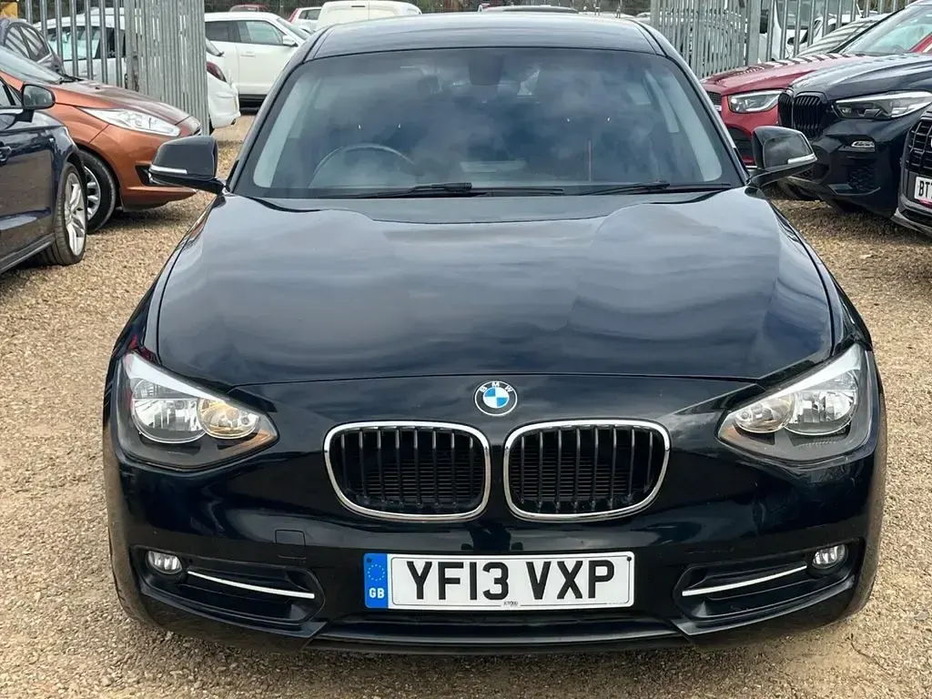 Used BMW 114 Sport Line 2013 Black Hatchback