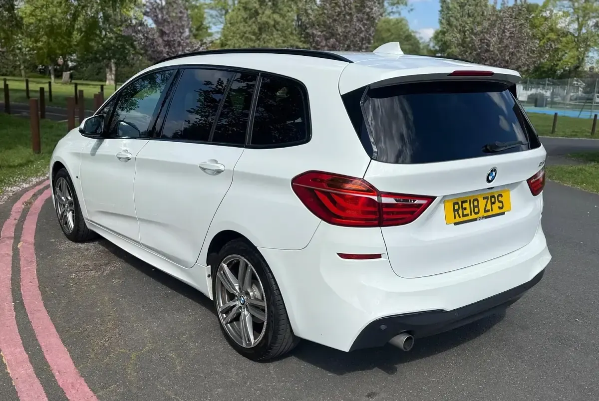 Used BMW 218 M Sport 136 HP (100 kW) 2018 White Estate