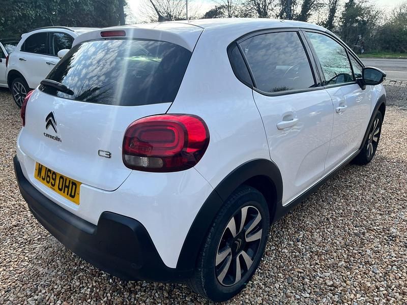 Used Citroën C3 Flair 83 HP (61 kW) 2019 White Hatchback