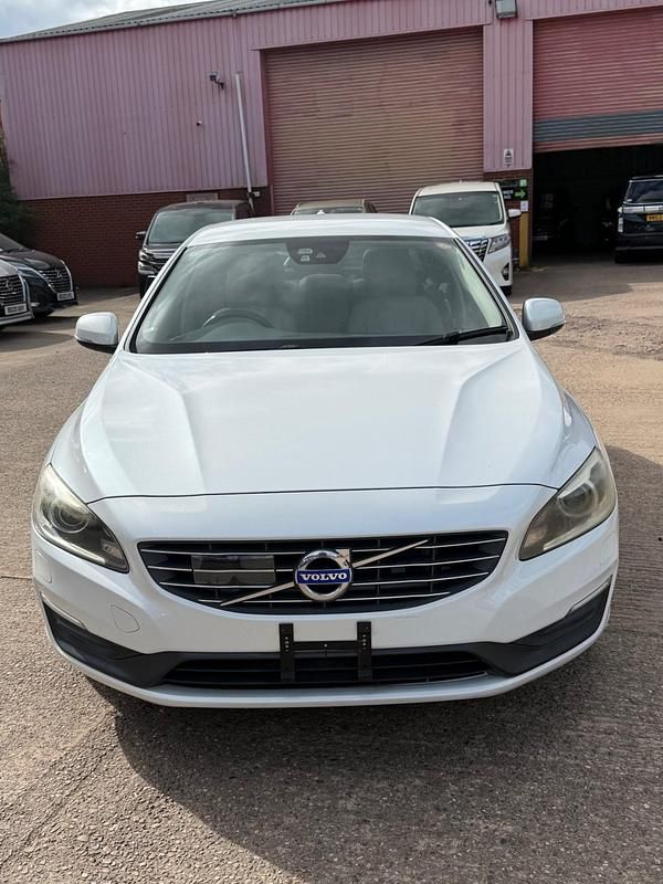 Used Volvo S60 2015 White Sedan