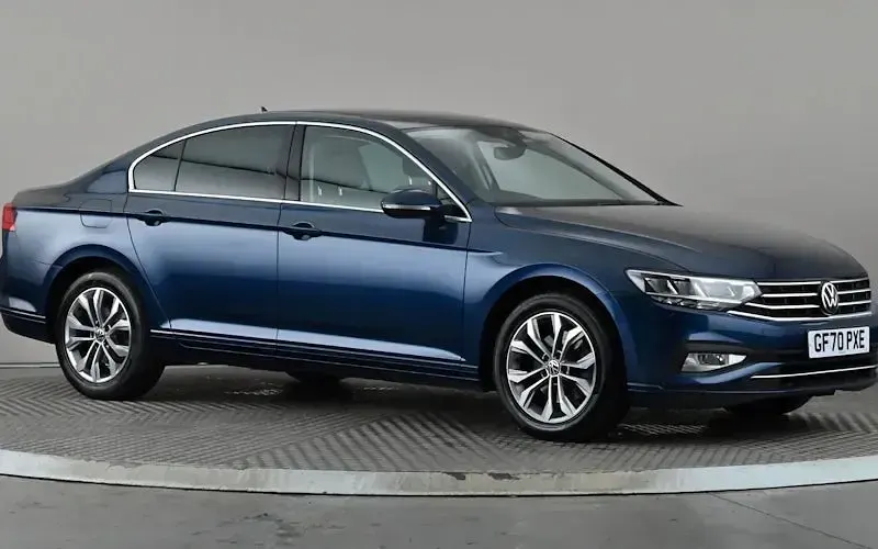 Used VW Passat SEL 150 HP (110 kW) 2020 Sedan
