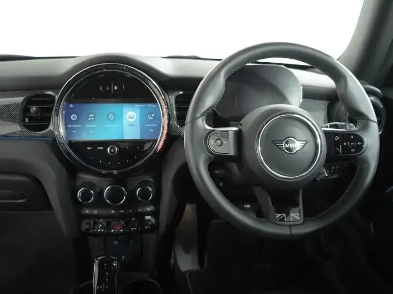 Used Mini Cooper Exclusive 134 HP (98 kW) 2023 Blue Hatchback