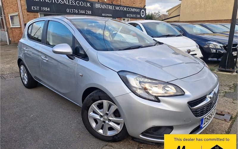 Used Vauxhall Corsa Design Edition 90 HP (66 kW) 2017 Silver Hatchback