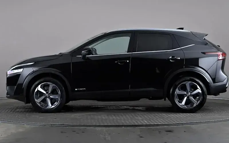 Used Nissan Qashqai N-Connecta 190 HP (139 kW) 2023 Black SUV