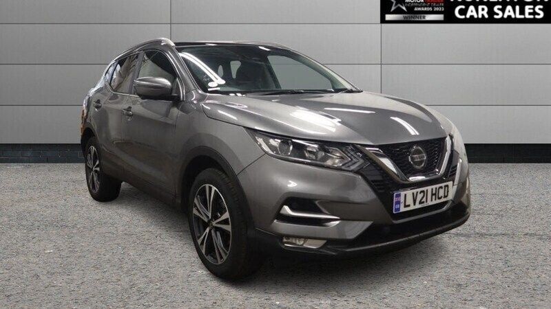 Grey Used 2021 Nissan Qashqai N-Connecta SUV | £14,200 (Super price) - Image 1/4