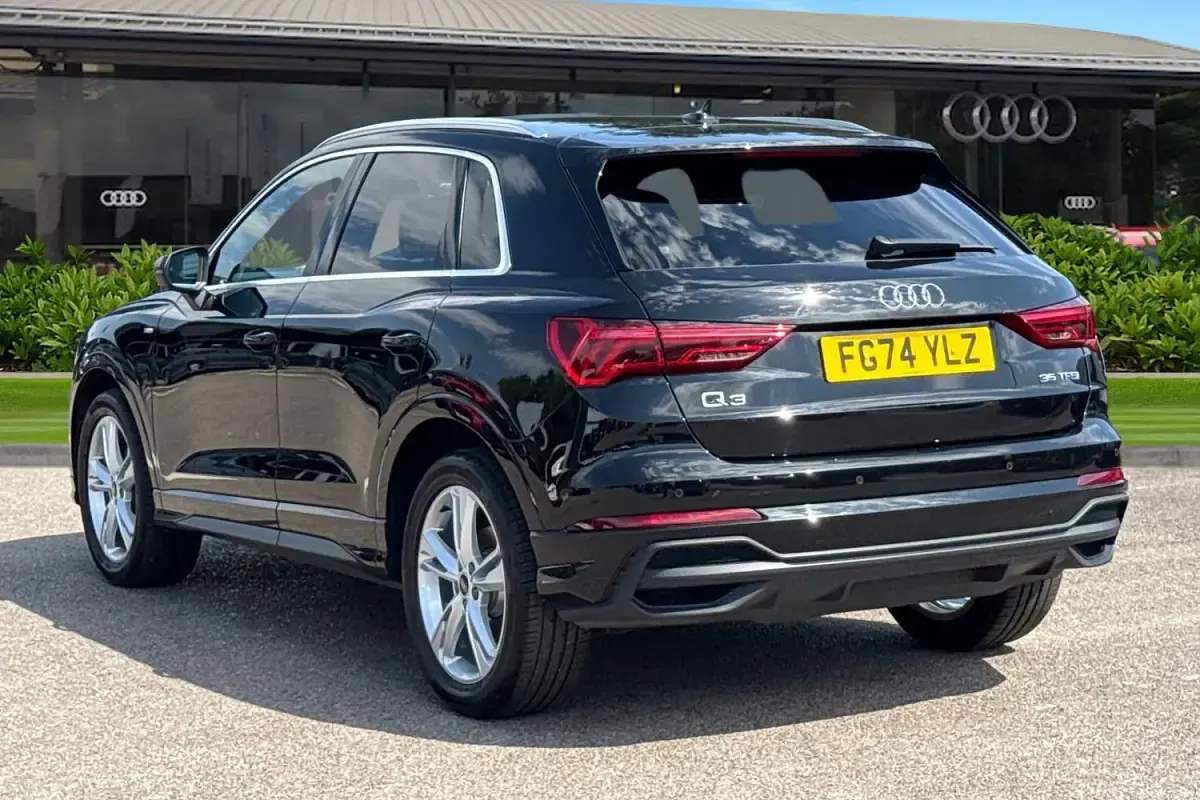 Used Audi Q3 S-Line 150 HP (110 kW) 2024 Black SUV