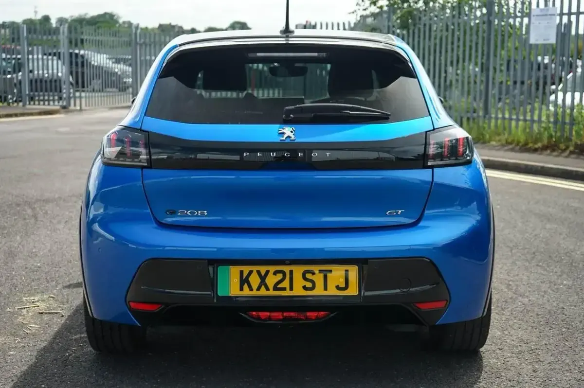 Used Peugeot e-208 Premium 100 kW (136 HP) 2021 Blue Hatchback